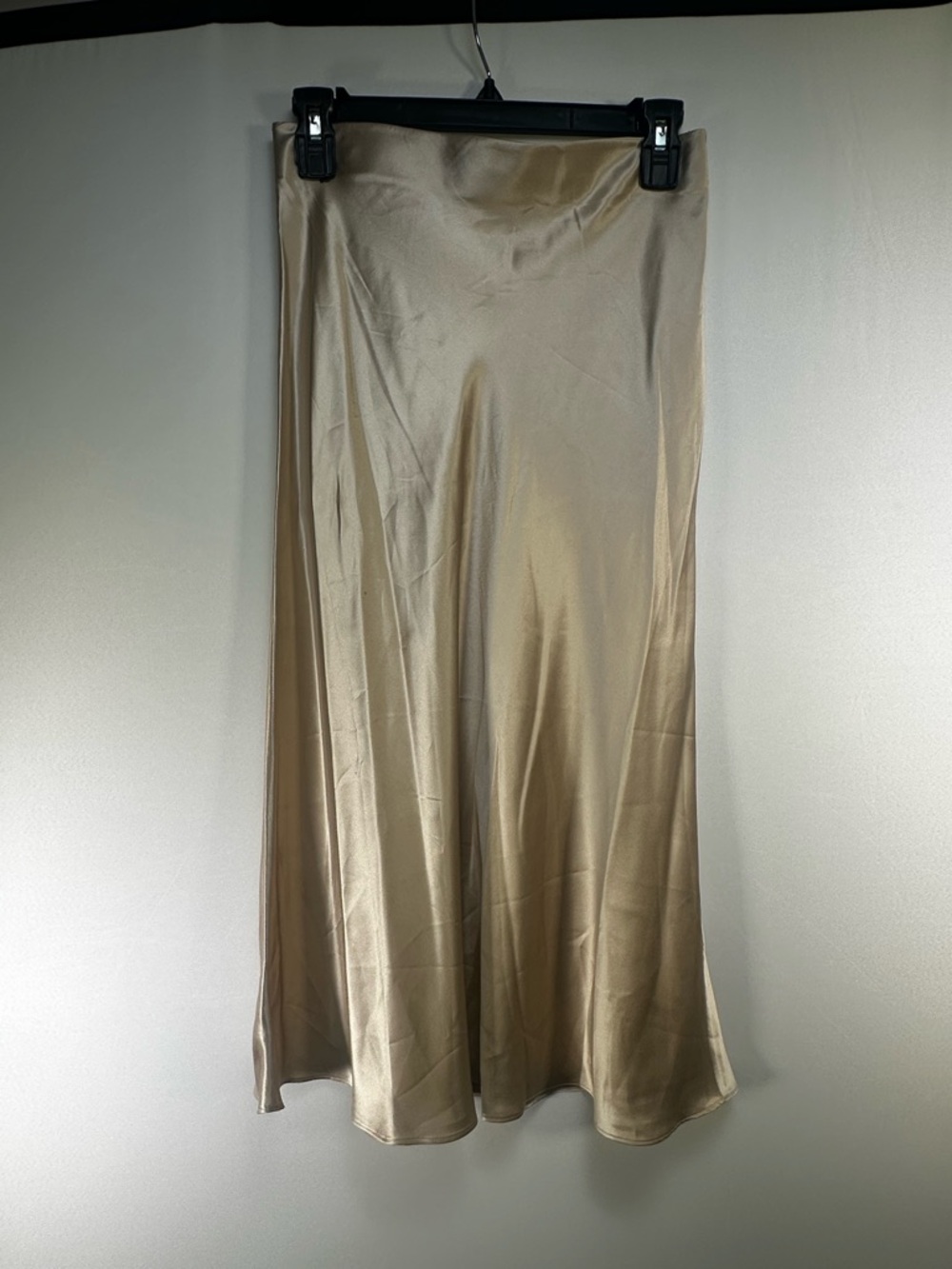 Quince Silk Midi Skirt in Champagne